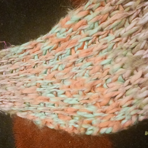 Multi colour wool scarf - Picture 4 of 6